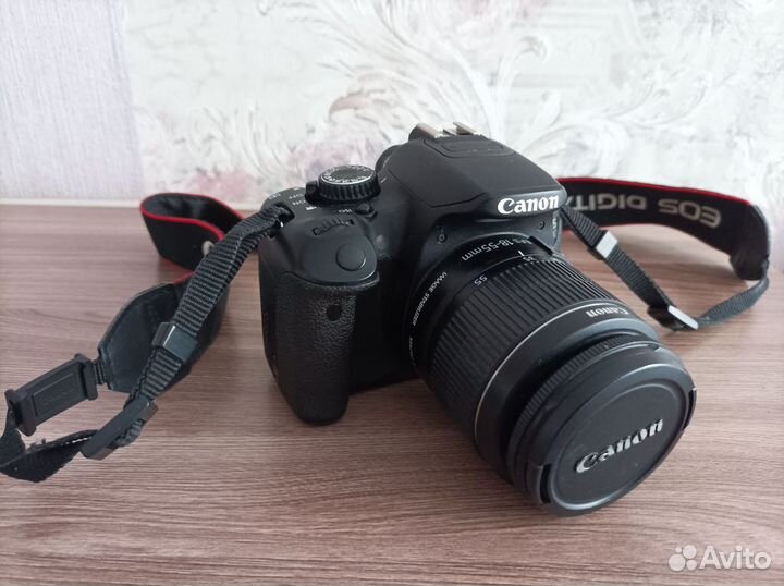 Зеркальный фотоаппарат Canon EOS 650D