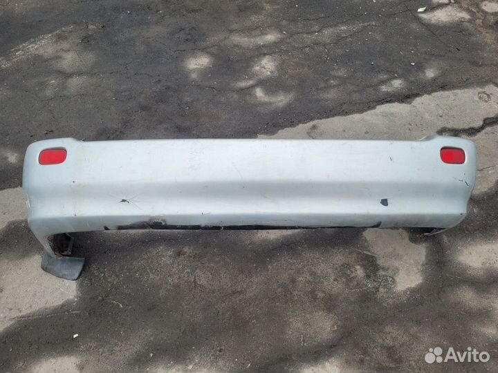 Бампер задний на Toyota Ipsum 1