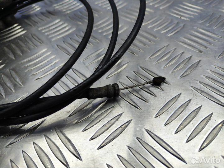 Трос открывания капота Nissan Navara D40 2.5