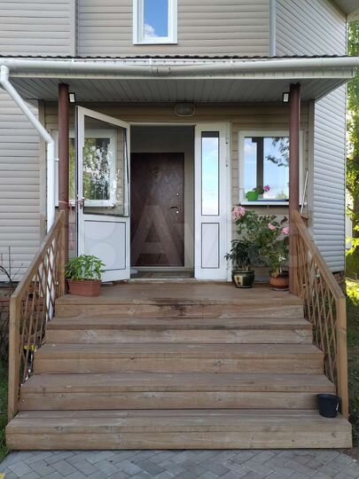 Коттедж 233 м² на участке 10 сот.