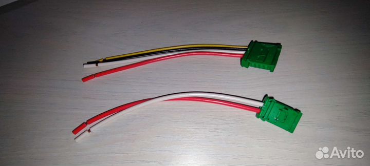 Разъемы резистора печки Nissan