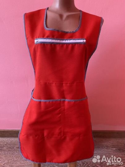 Фартук габардиновый на груди карман с замком