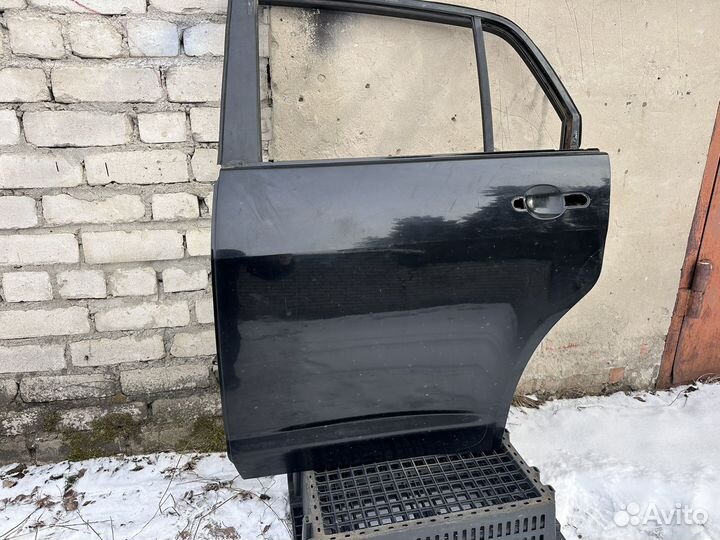 Дверь задняя левая nissan tiida c11