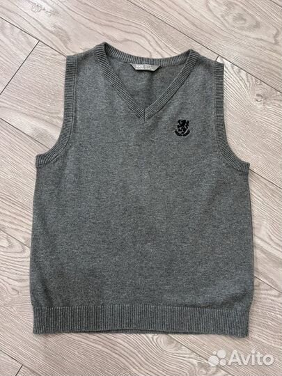 Жилет р. 130 см