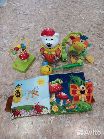 Неваляшка, погремушка, лабиринт