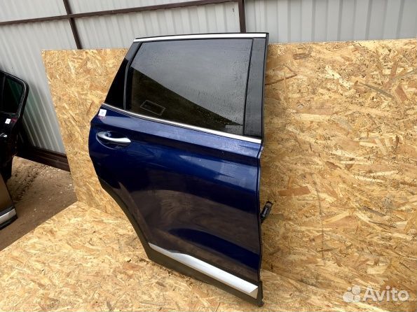 Задняя правая дверь Хендай Санта Фе 4 TM