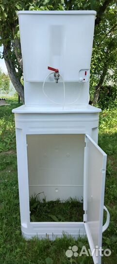 Умывальник с тумбой и водонагреватель б/у