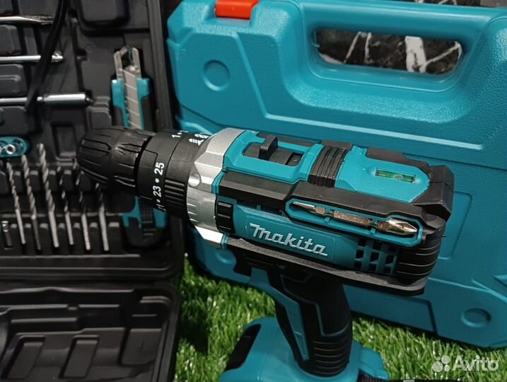 Шуруповерт с набором Makita 21v ударный новый