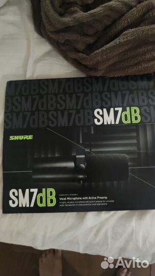 Студийный микрофон Shure sm7db