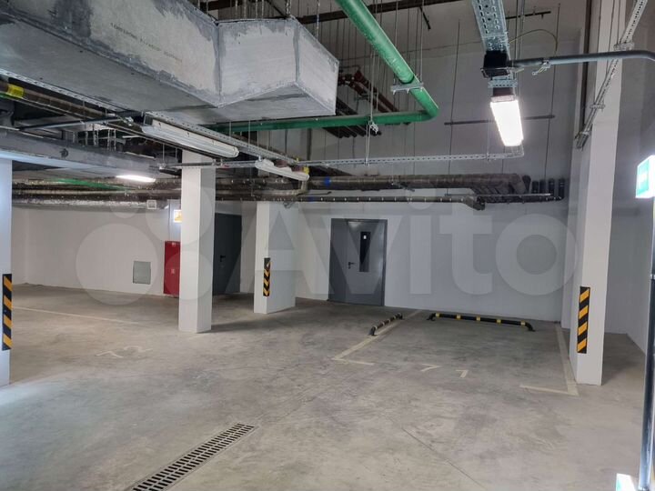 Машиноместо, 18 м²