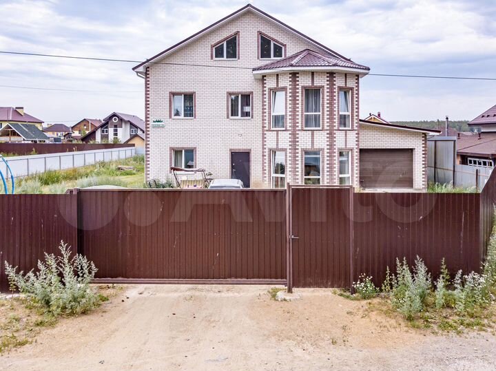 Дом 252 м² на участке 13,4 сот.