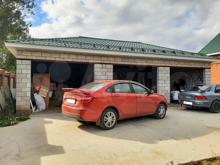 Дом 360 м² на участке 18 сот.