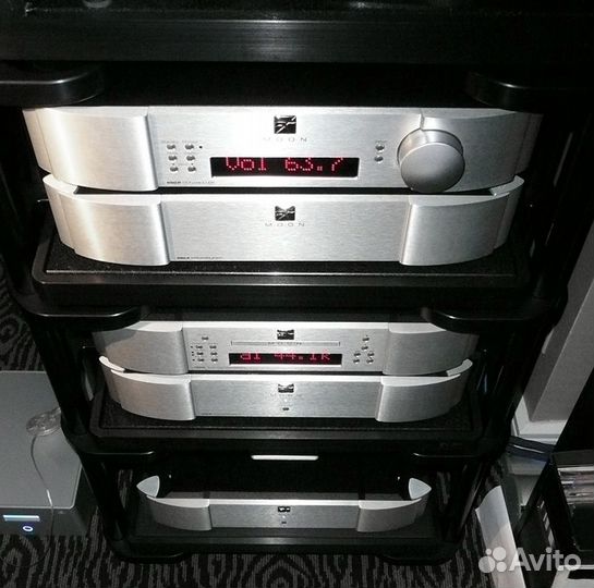 Предусилитель Sim Audio moon 850P RS Silver\Red Di