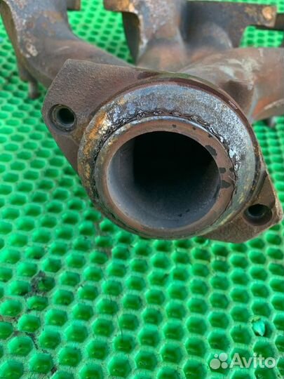 Коллектор выпускной Renault Logan K7M710 2008