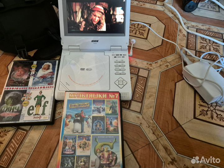 Портативный dvd плеер BBK