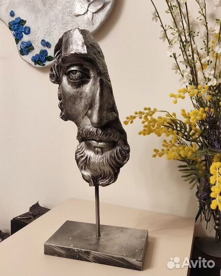 Статуэтка Нептун