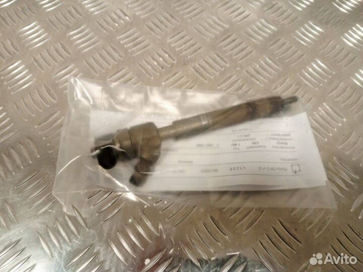 Форсунка топливная Mercedes-Benz C-Класс