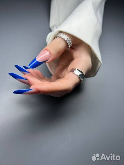 Маникюр, наращивание, моделирование ногтей