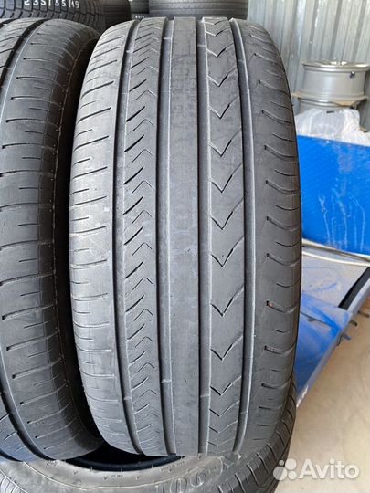 ONYX NY-901 215/55 R17 98W