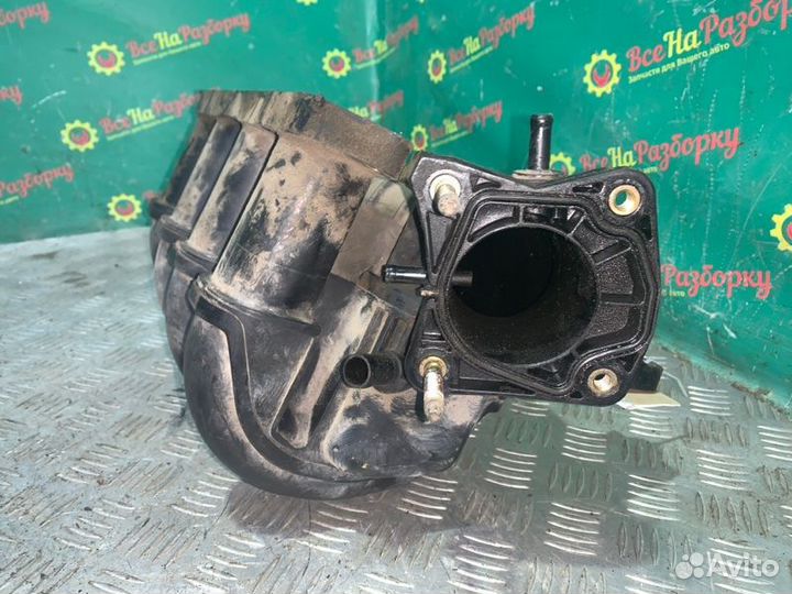 Впускной коллектор Pontiac Vibe