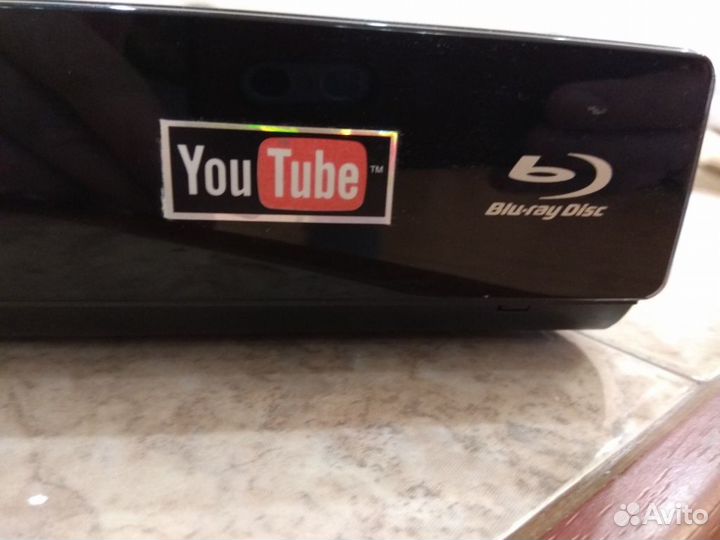 DVD плеер с Blu-ray LG