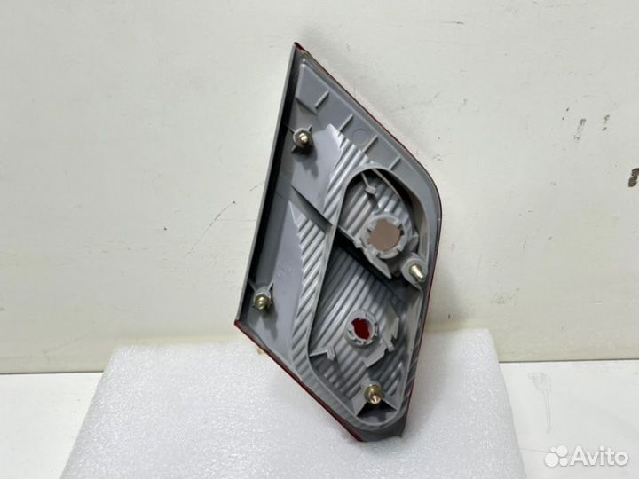 Фонарь задний правый Toyota Camry V40 2006-2011