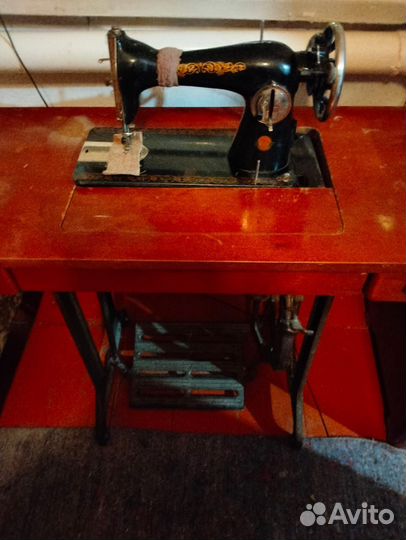 Швейная машинка ручная