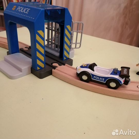 Полиция Деревянная железная дорога Икея