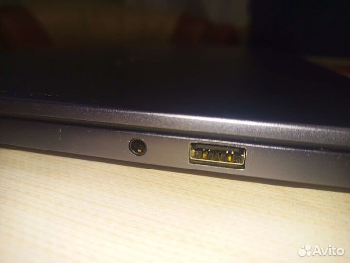 Ноутбук на запчасти