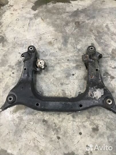 Подрамник передний Volkswagen Passat B5 ADR 1.8