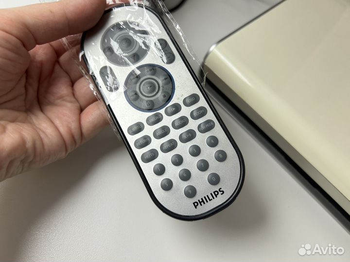 Портативный Dvd проигрыаатель Philips pet825