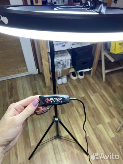 Кольцевая лампа