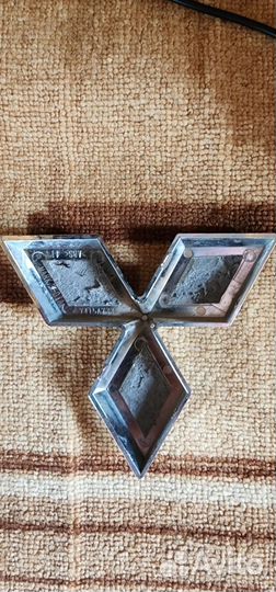 Эмблема передняя mitsubishi asx 2021