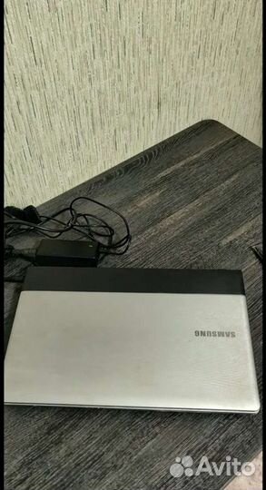 Ноутбук Samsung 8gb/120ssd/500 hdd