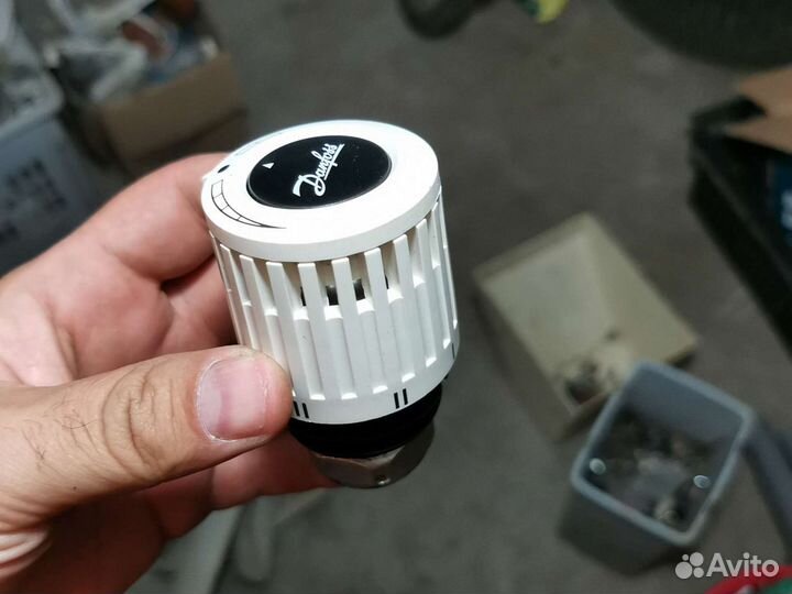 Термостатическая головка регулятор батареи