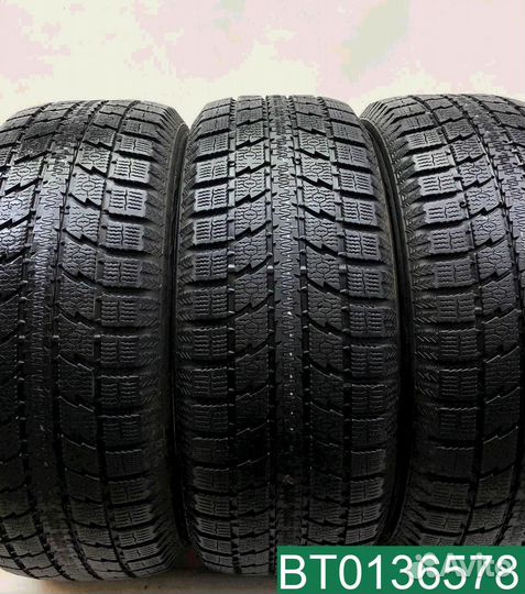 Toyo Observe GSi-5 235/55 R17 99Q