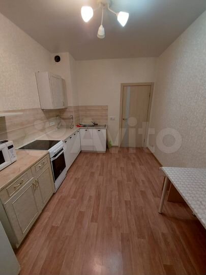 1-к. квартира, 43 м², 8/17 эт.