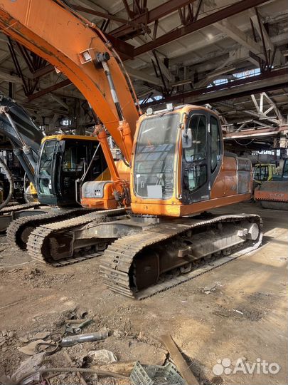 Гусеничный экскаватор DOOSAN DX225LCA, 2010