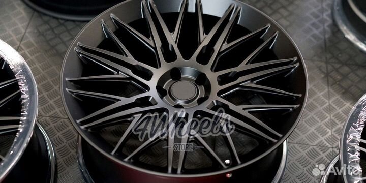 Кованые диски Range Rover Vogue R22