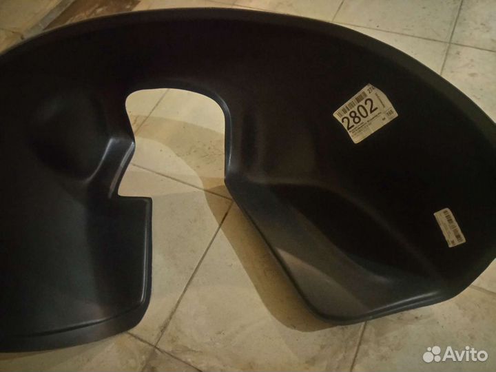 Подкрылок правый передний Лада Калина 1