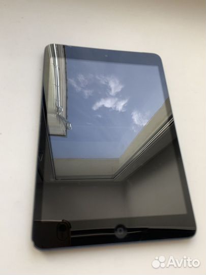 iPad mini 64gb wifi + sim