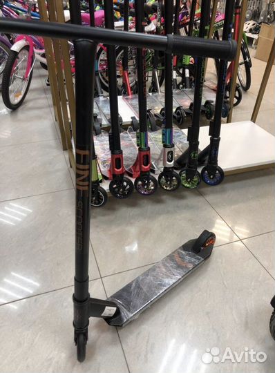 Самокат трюковой