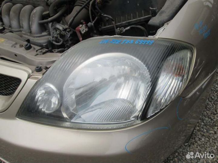 Фара левая Toyota Allex ZZE123 2ZZ-GE 2002/5