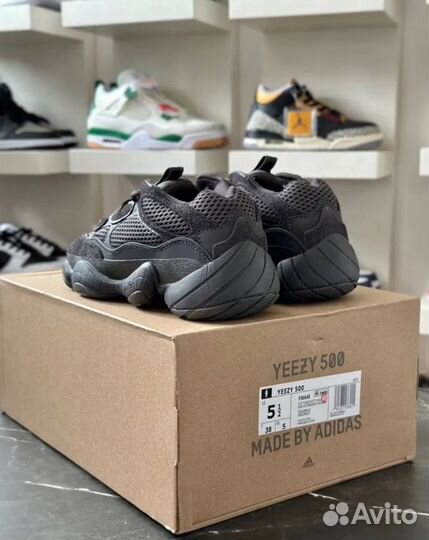 Кроссовки Adidas Yeezy Boost 500 Black новые