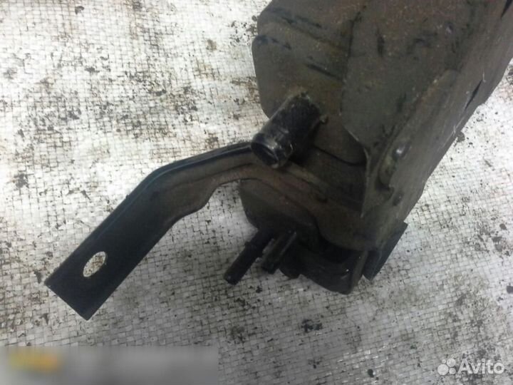 Абсорбер (фильтр угольный) Kia Optima III 2010