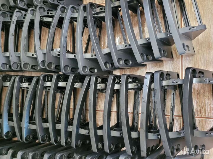 54шт Sip Yealink T21PE2-15шт, T21E2-36шт, T21P-3шт