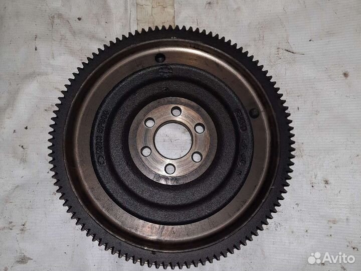 Маховик nissan primera p12