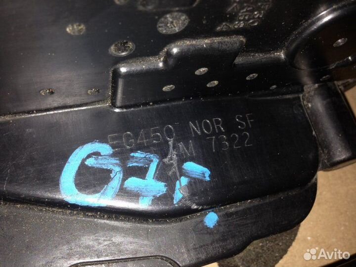 Замок двери задний левый Infiniti G35 G35X G35Xs