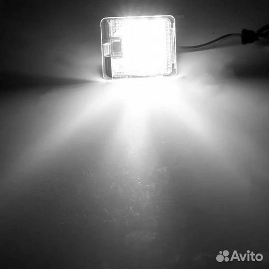 Светодиодная подсветка в зеркала Ford Focus Kuga