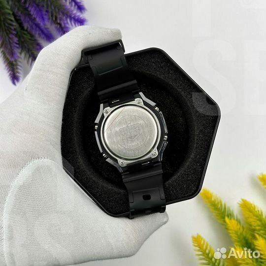 Часы Casio G-Shock GM-2100-1A Metal